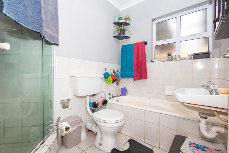 2 Bedroom Property for Sale in Bonnie Brae Western Cape